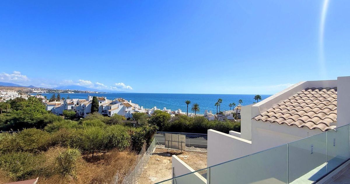 Dom w zabudowie bliźniaczej w Estepona, Estepona, 5/12