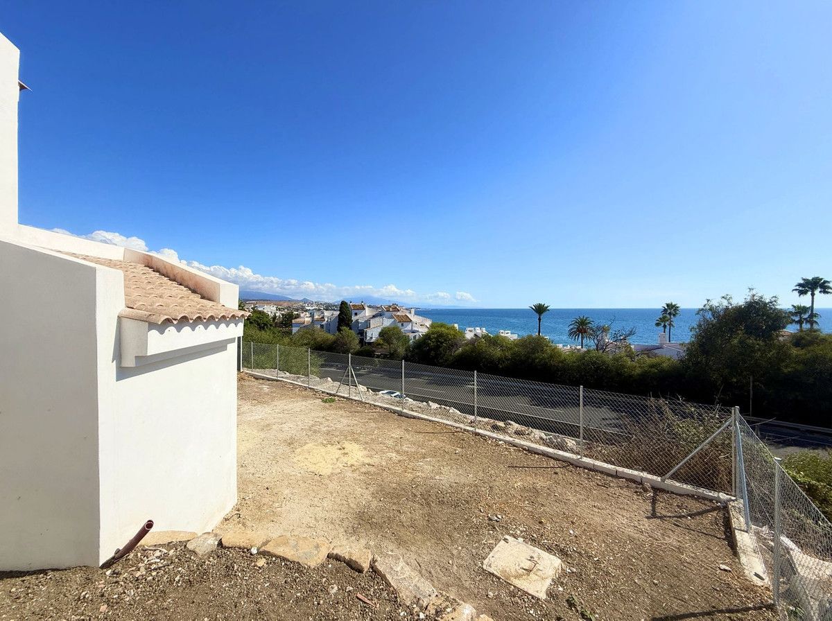Dom w zabudowie bliźniaczej w Estepona, Estepona, 9/12