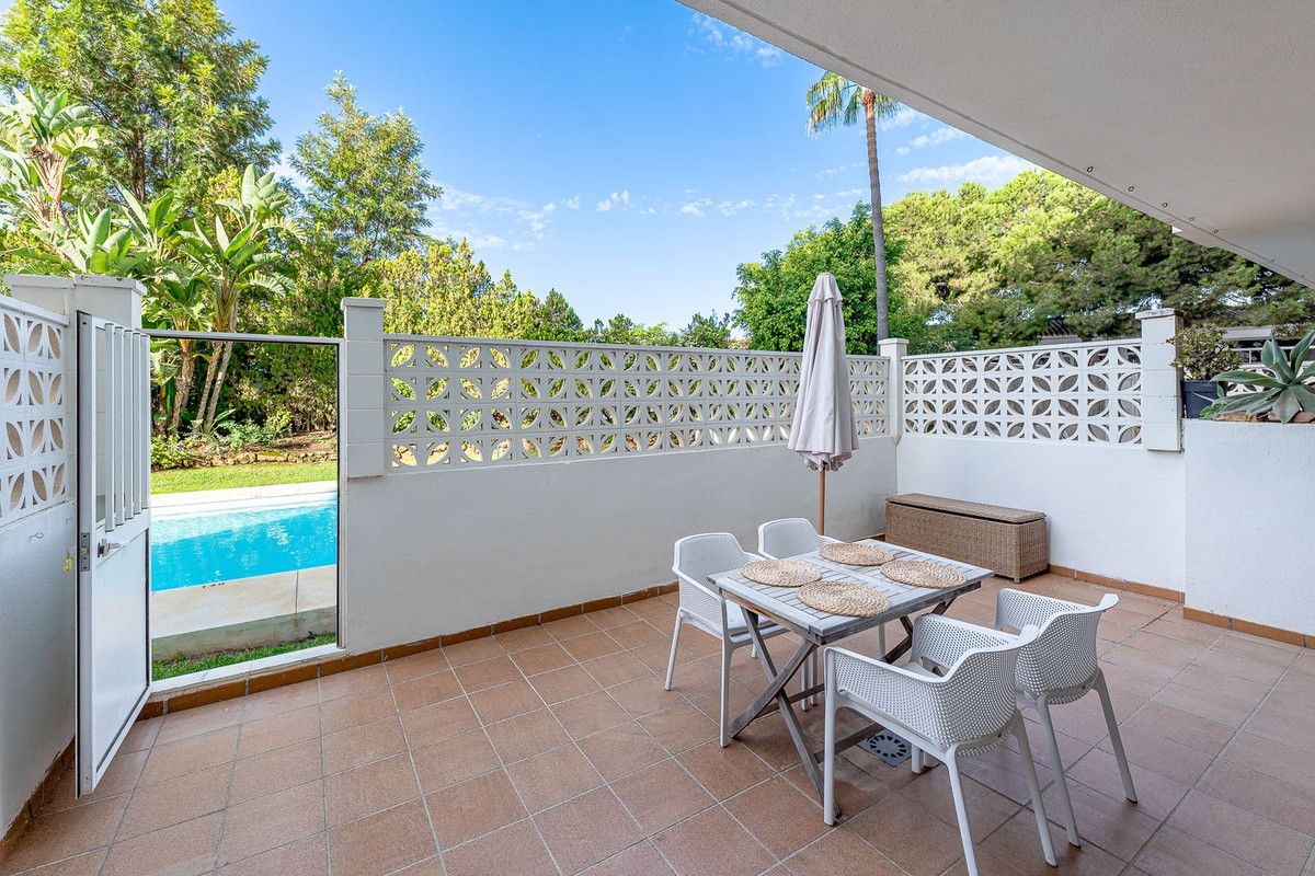 Ground Floor Apartment in El Rosario, El Rosario, 9/12