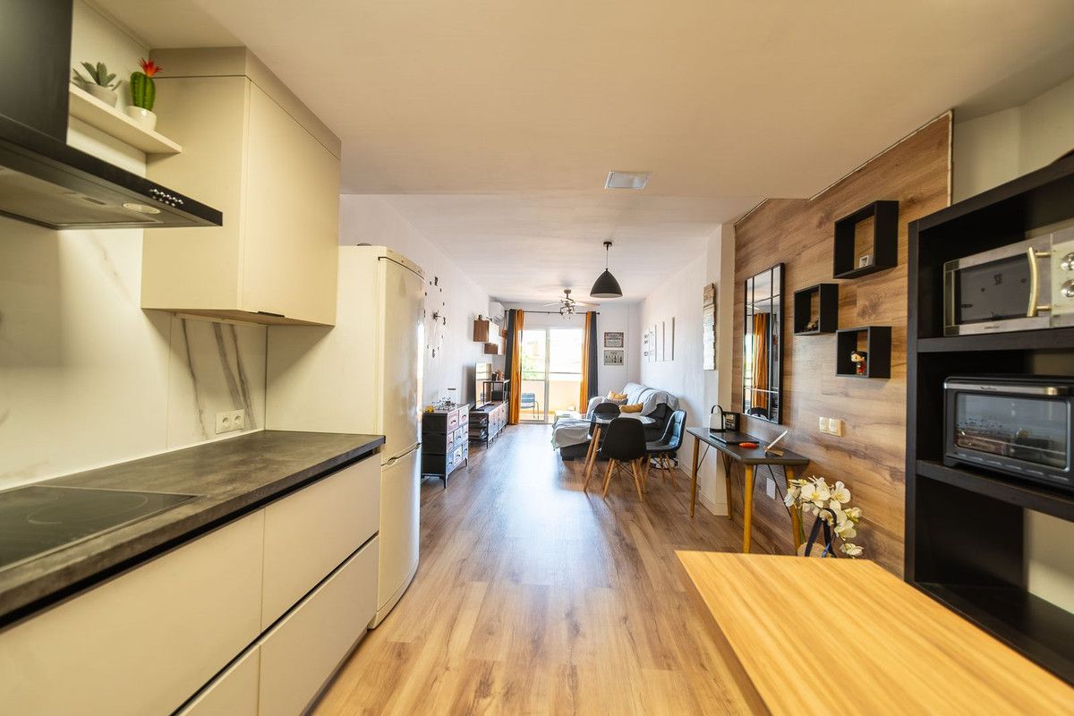 Apartament na środkowym piętrze w Mijas, Mijas, 10/12