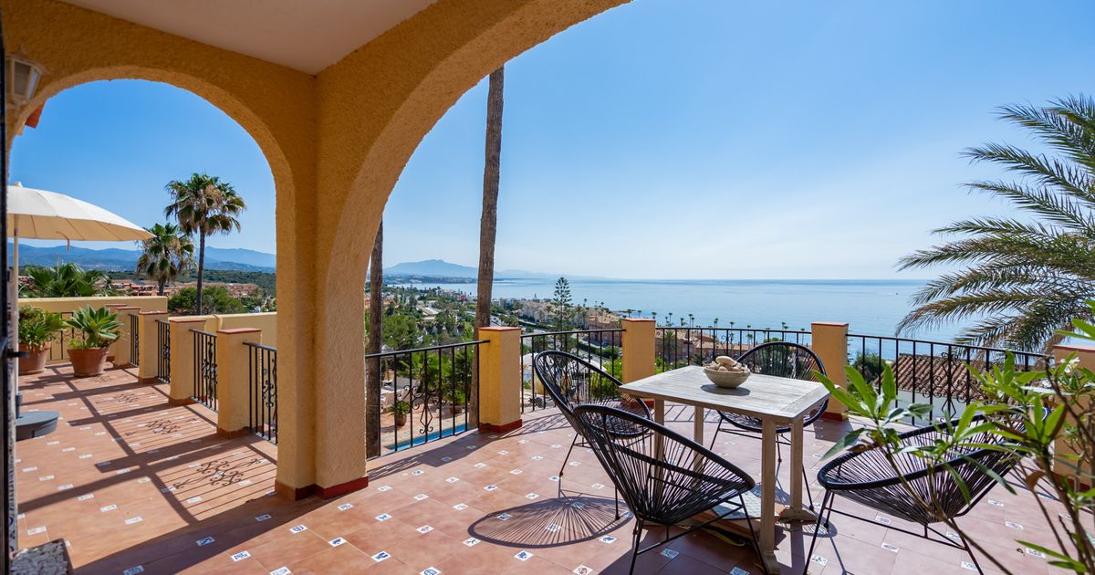 Villa in Estepona, Buenas Noches, Estepona, 8/12