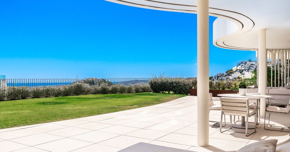 Ground Floor Apartment in Benahavís, Benahavís, 3/12