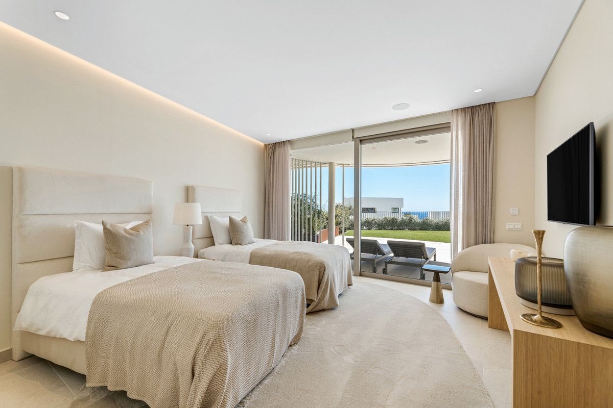 Ground Floor Apartment in Benahavís, Benahavís, 10/12