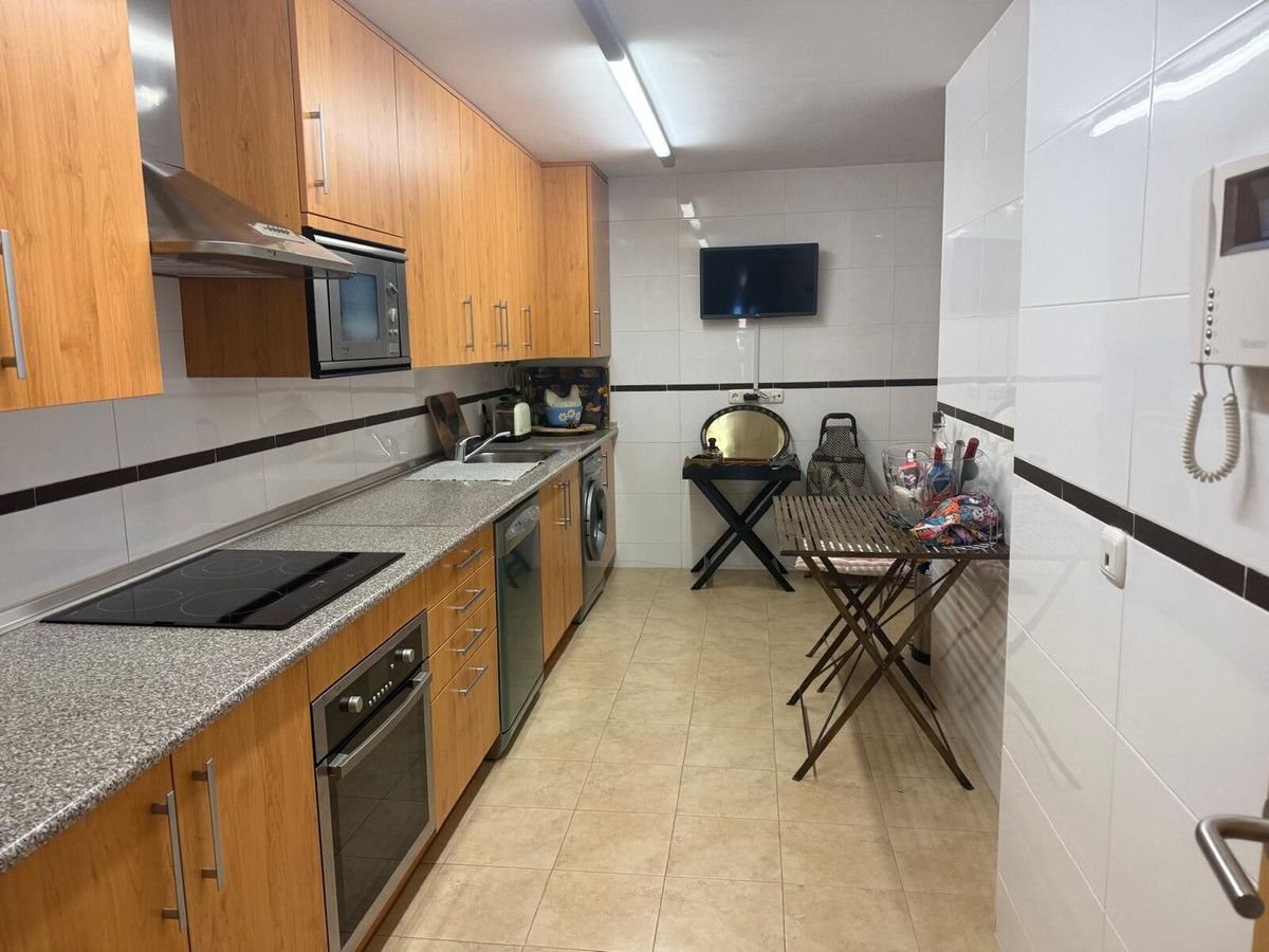 Apartament na środkowym piętrze w Estepona, Estepona, 9/11
