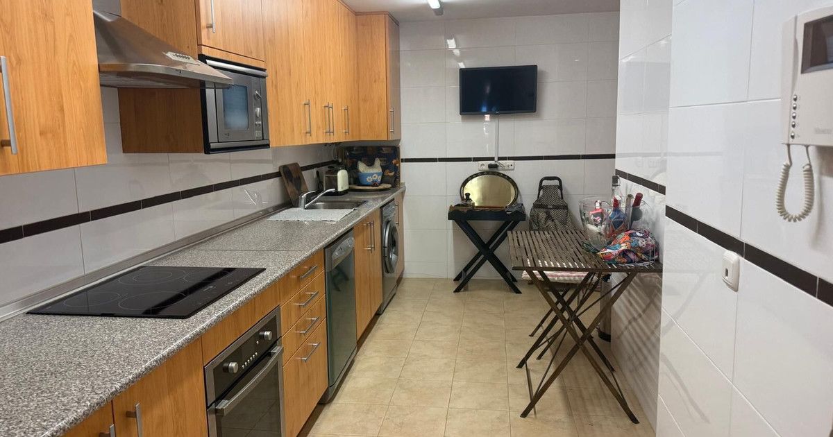 Apartament na środkowym piętrze w Estepona, Estepona, 9/11
