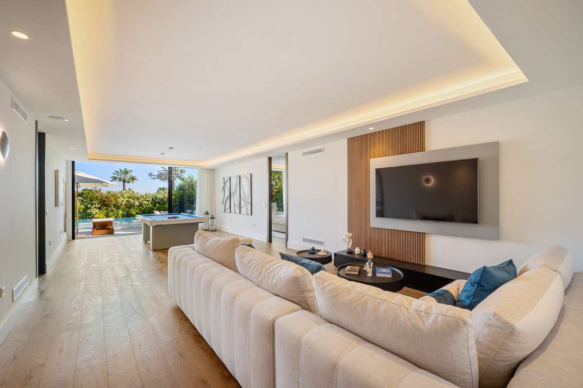 Вилла в Marbella, Marbella, 2/12