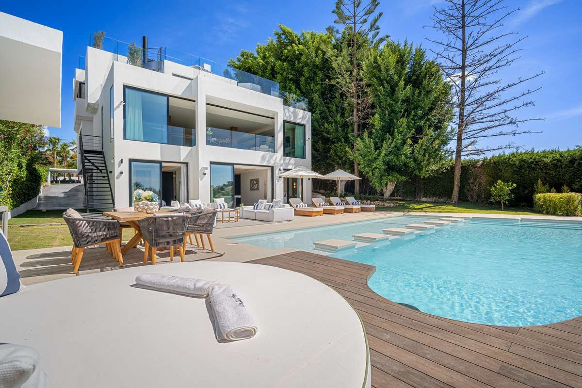Вилла в Marbella, Marbella, 10/12