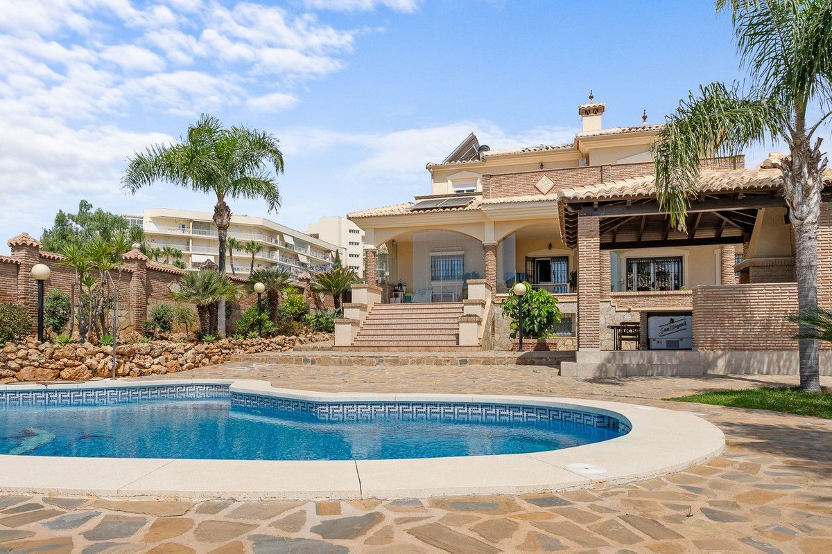 Vrijstaande Villa in Torrequebrada, Torrequebrada, 2/12