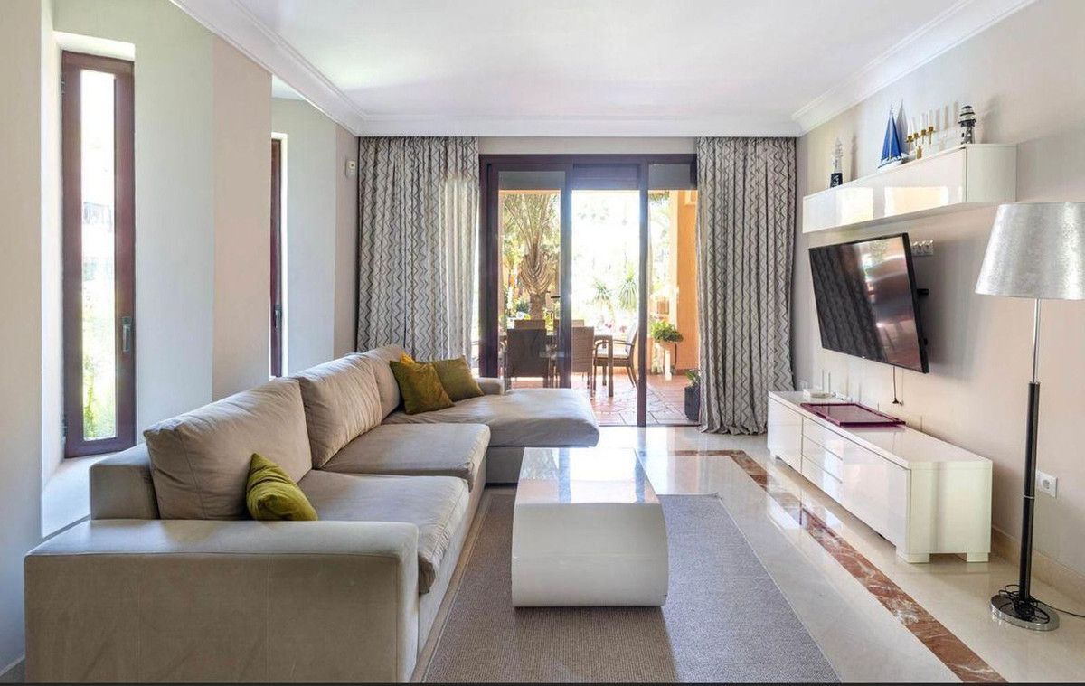 Appartement en rez-de-chaussée à San Pedro de Alcántara, San Pedro de Alcántara, 2/12