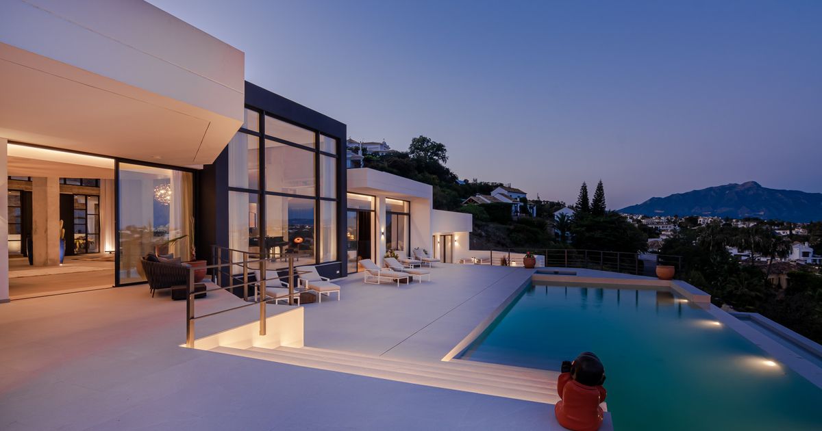 House in Benahavis, Paraiso Alto, Benahavis, 7/12