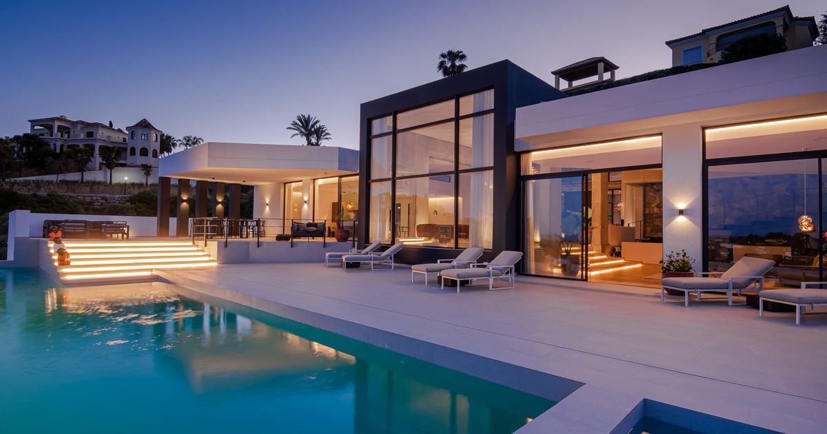 House in Benahavis, Paraiso Alto, Benahavis, 8/12