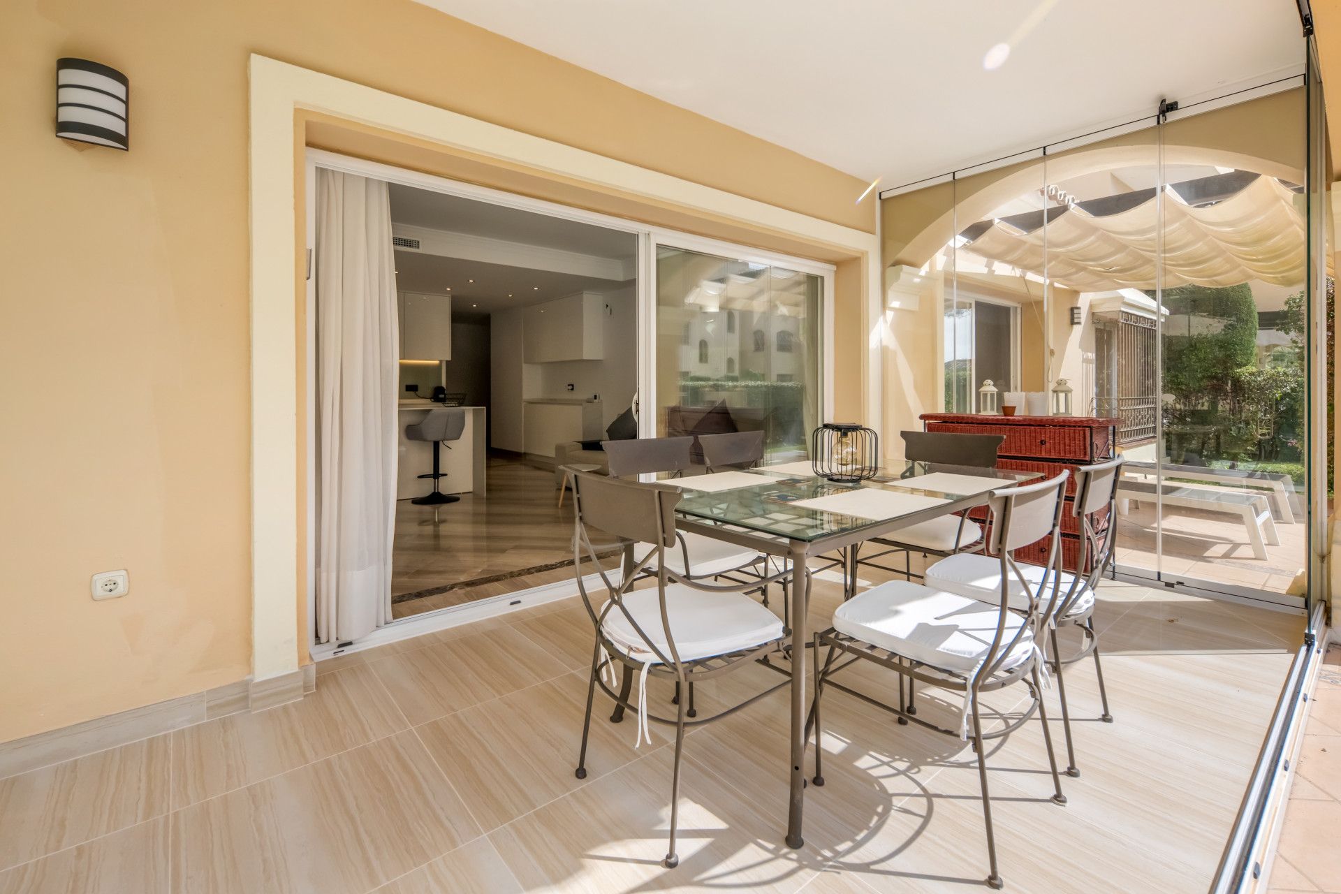 Lägenhet på markplan i Marbella East, Hacienda Elviria, Marbella East, 12/12