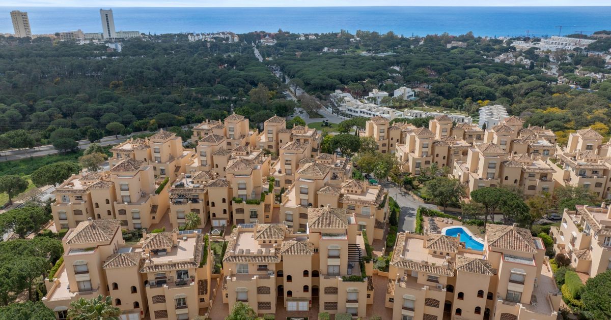 Lägenhet på markplan i Marbella East, Hacienda Elviria, Marbella East, 4/12