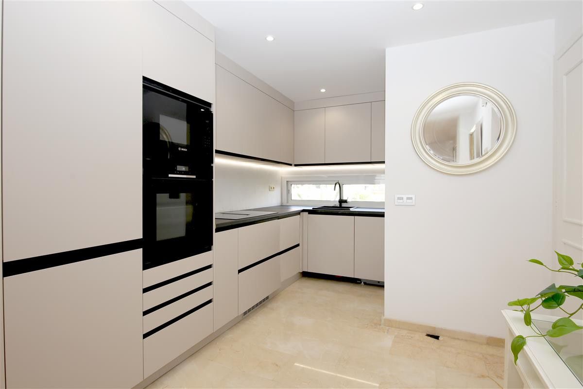 Penthouse w Estepona, Estepona, 8/12