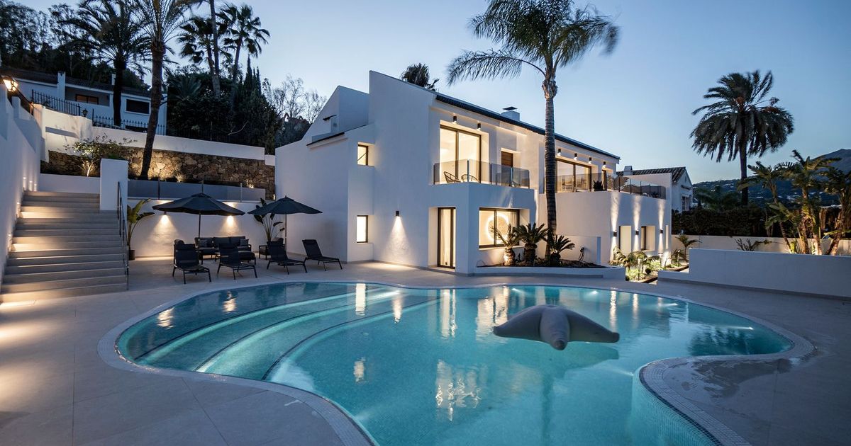 Detached Villa in Nueva Andalucía, Nueva Andalucía, 1/12