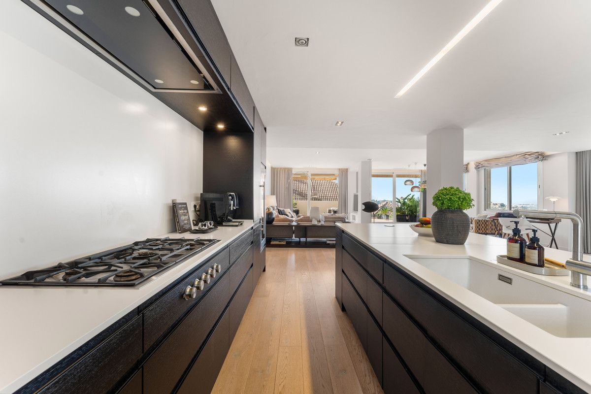 Duplex in Nueva Andalucía, Nueva Andalucía, 9/12
