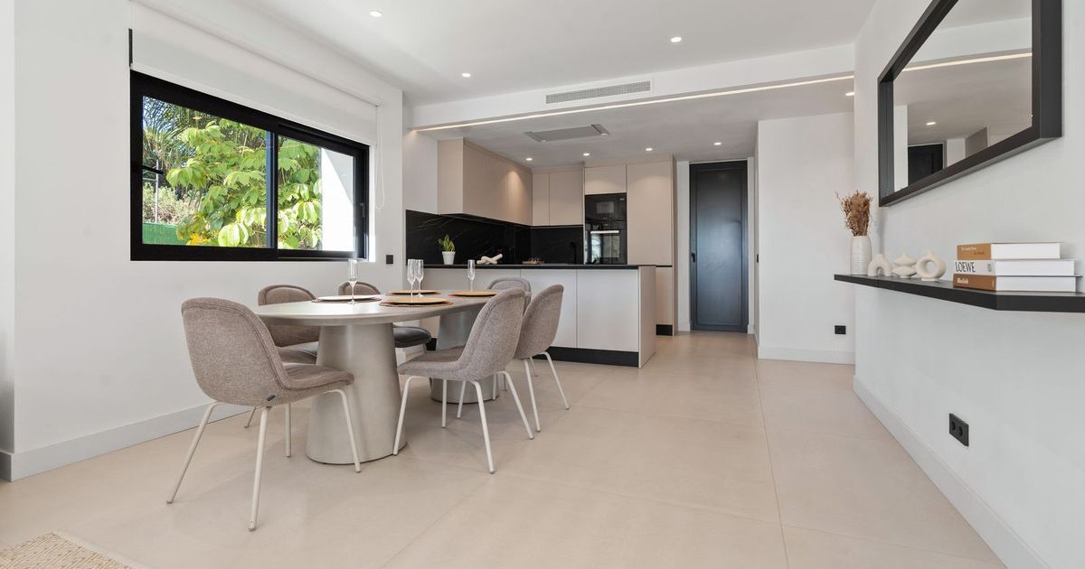 Duplex in El Paraiso, El Paraiso, 12/12