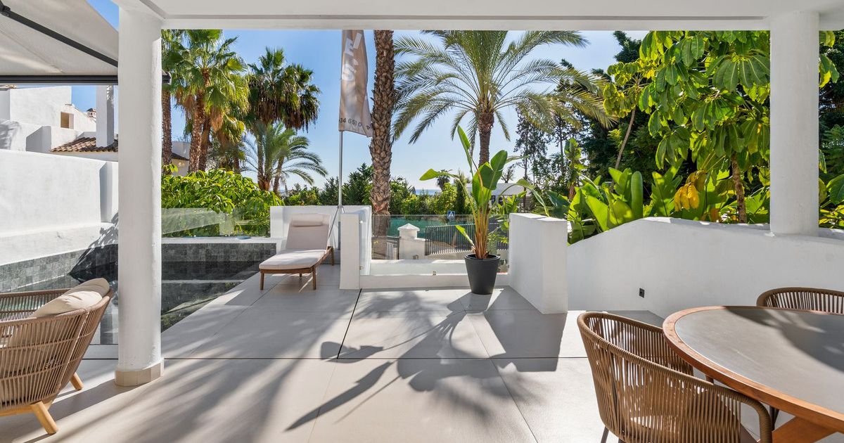 Duplex in El Paraiso, El Paraiso, 4/12