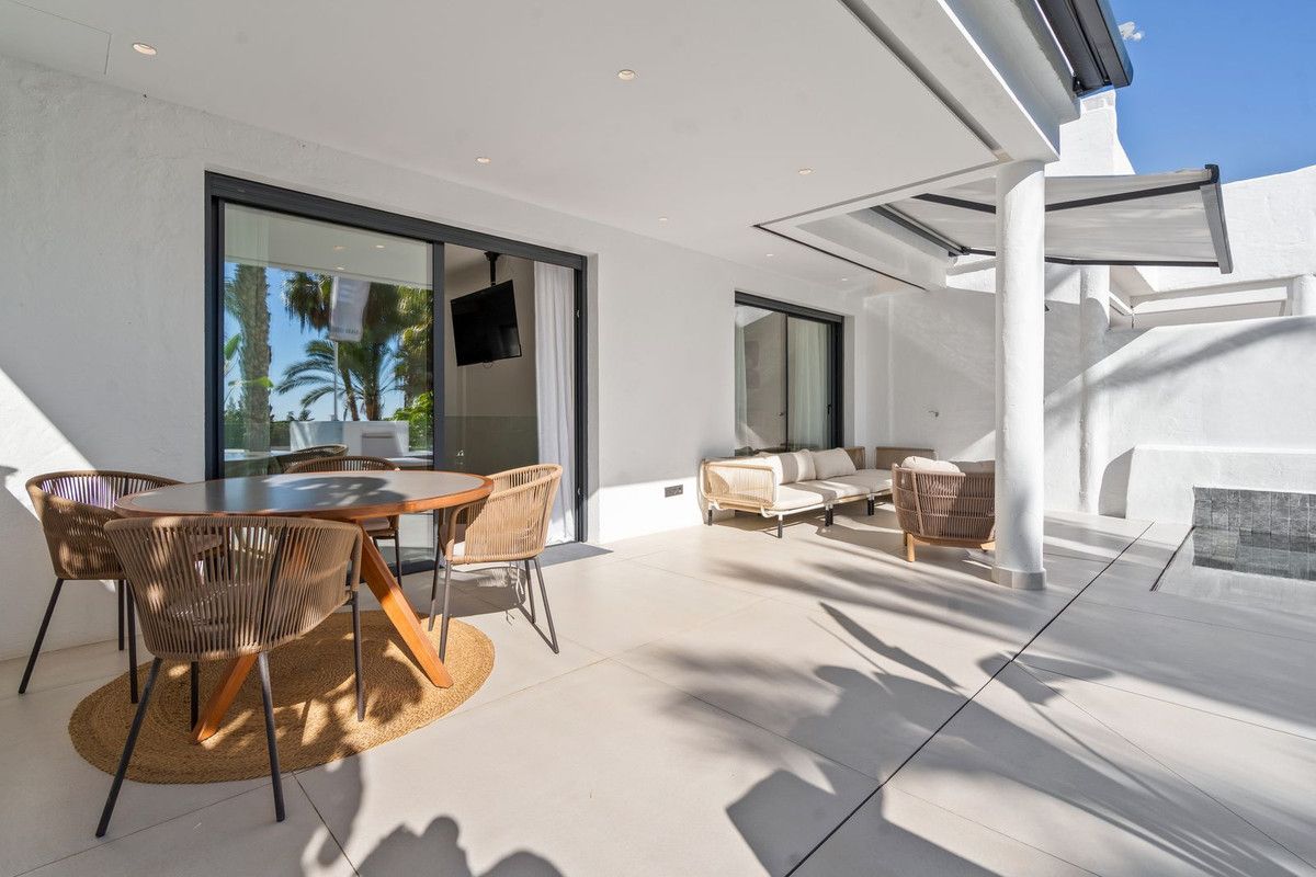 Duplex in El Paraiso, El Paraiso, 5/12