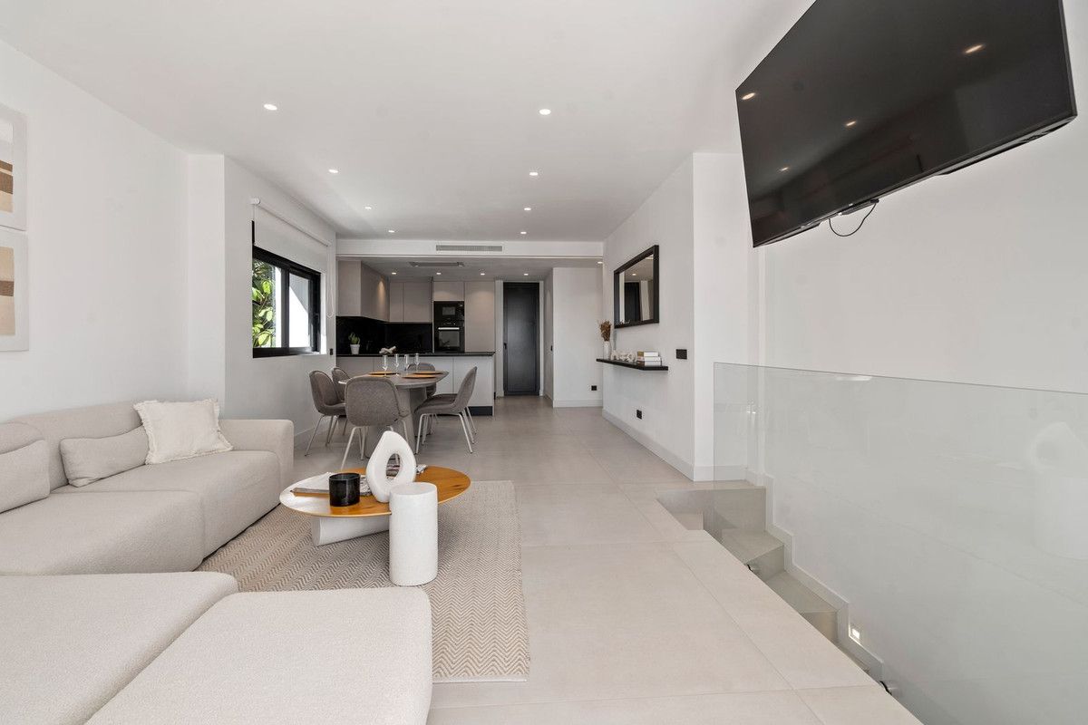 Duplex in El Paraiso, El Paraiso, 7/12
