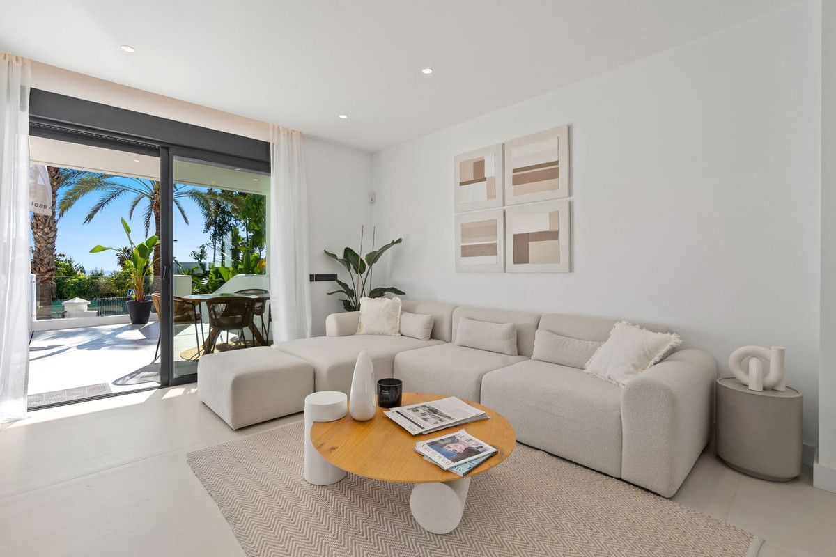 Duplex in El Paraiso, El Paraiso, 8/12