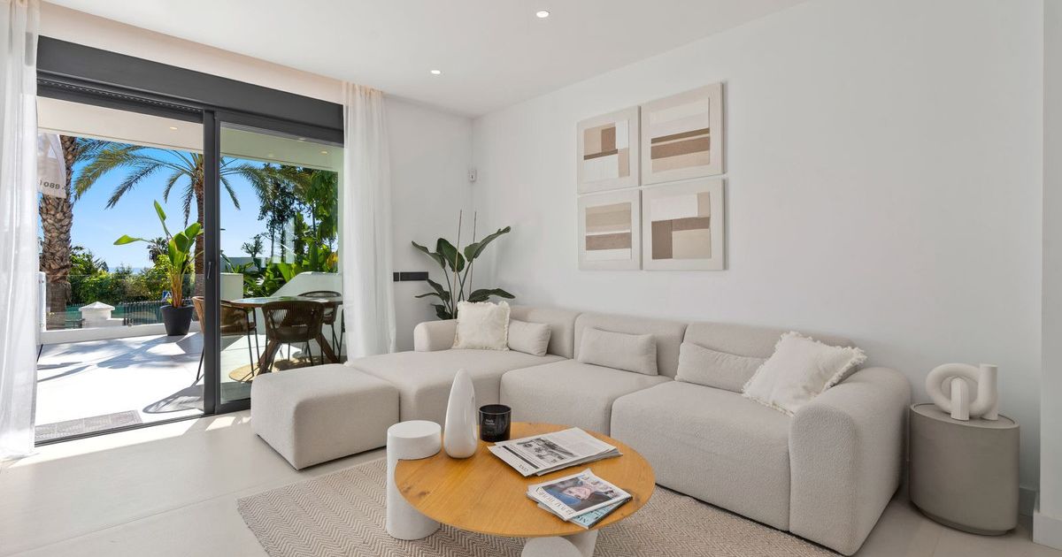 Duplex in El Paraiso, El Paraiso, 8/12
