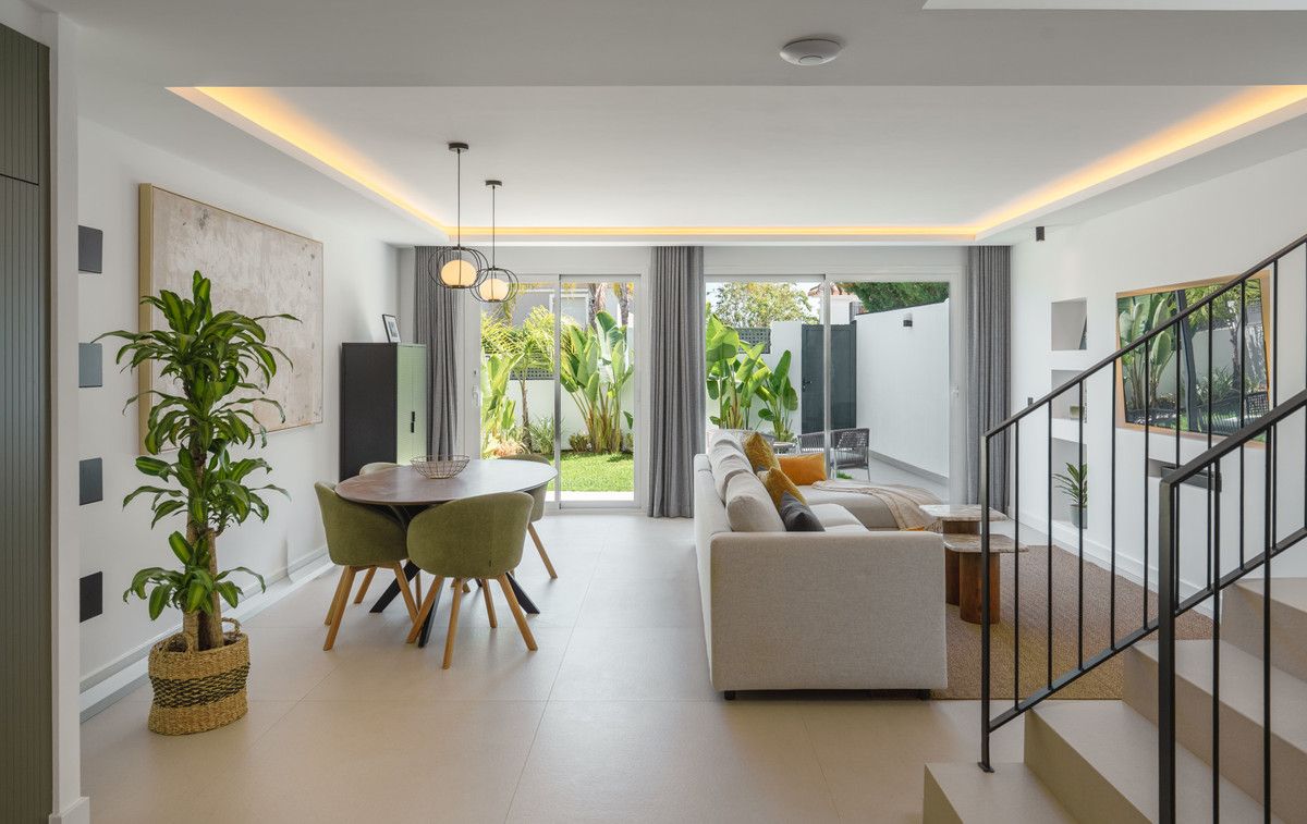 Townhouse in Nueva Andalucía, Nueva Andalucía, 1/12