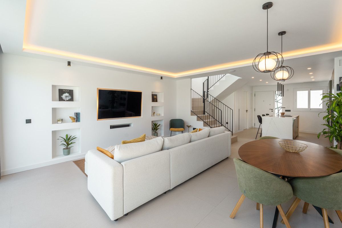 Townhouse in Nueva Andalucía, Nueva Andalucía, 2/12