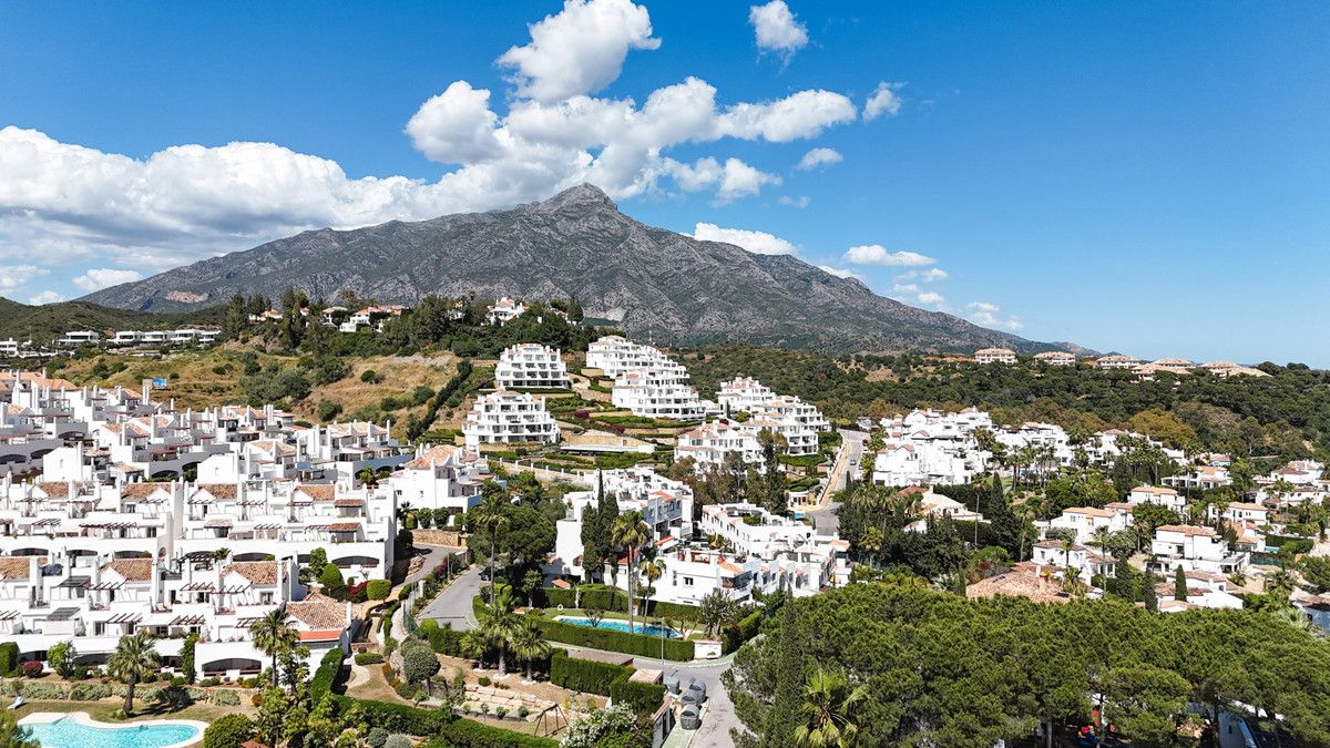 Townhouse in Nueva Andalucía, Nueva Andalucía, 7/12