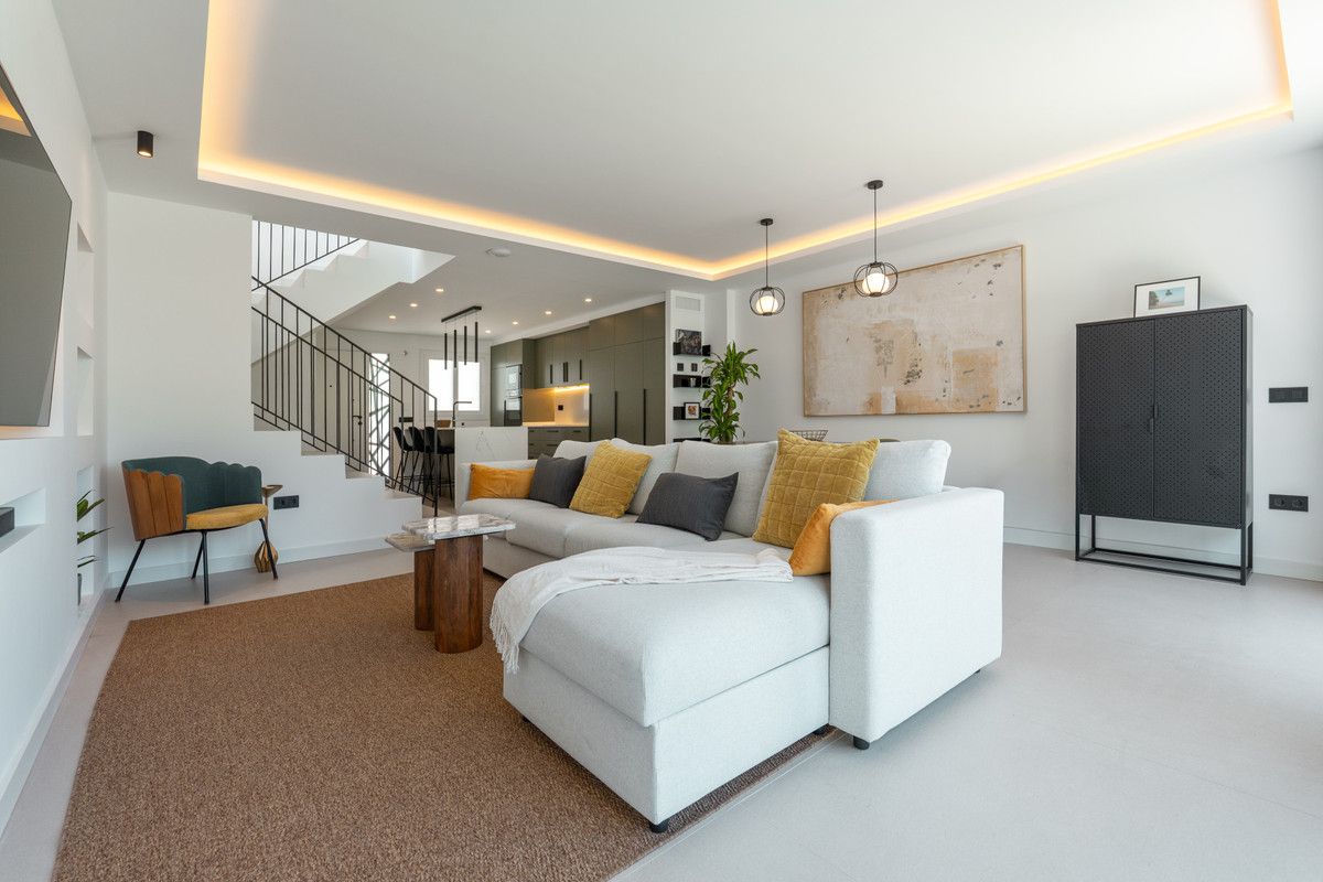 Townhouse in Nueva Andalucía, Nueva Andalucía, 8/12