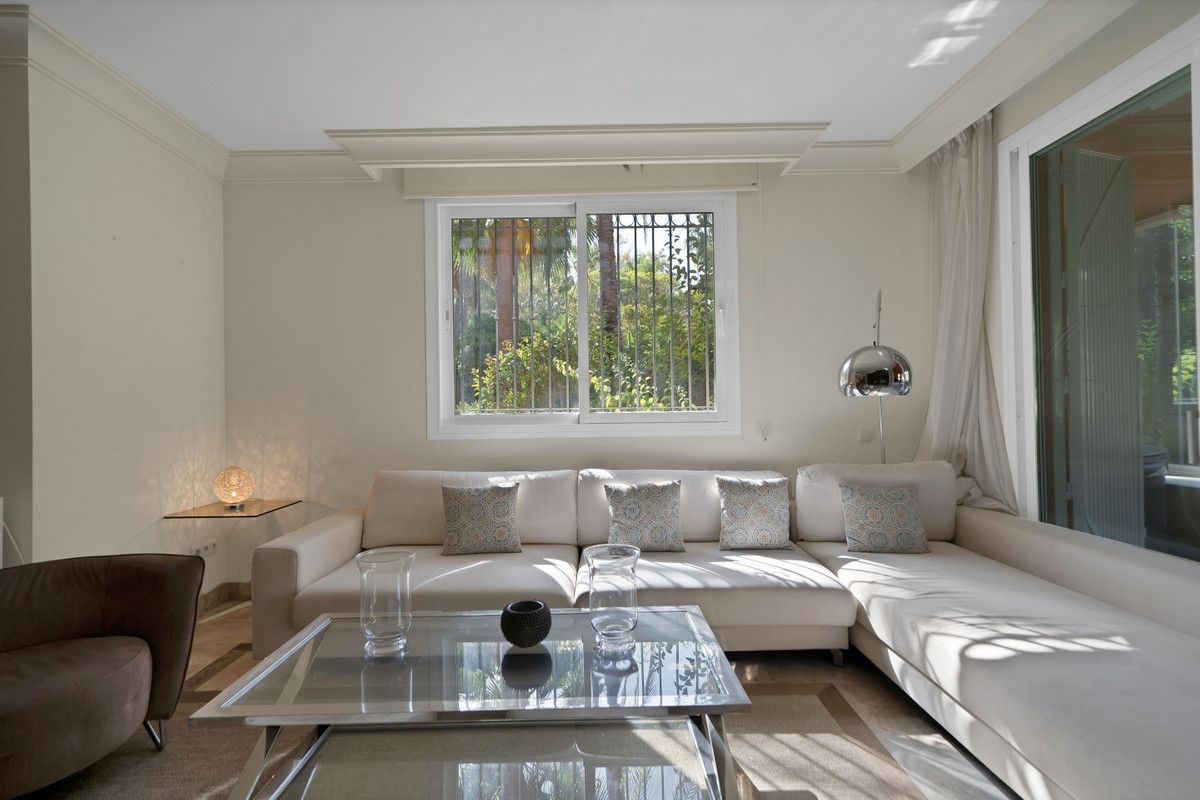 Appartement au Rez-de-Chaussée à Marbella, Marbella, 4/12