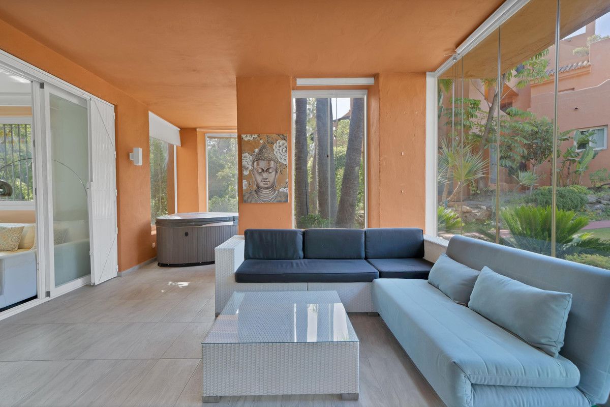 Appartement au Rez-de-Chaussée à Marbella, Marbella, 6/12