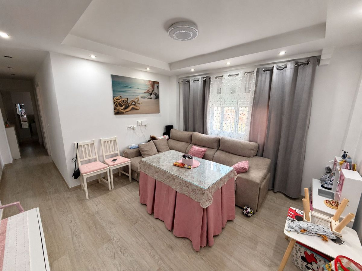 Lägenhet på mittenvåningen i Marbella, Marbella, 1/11
