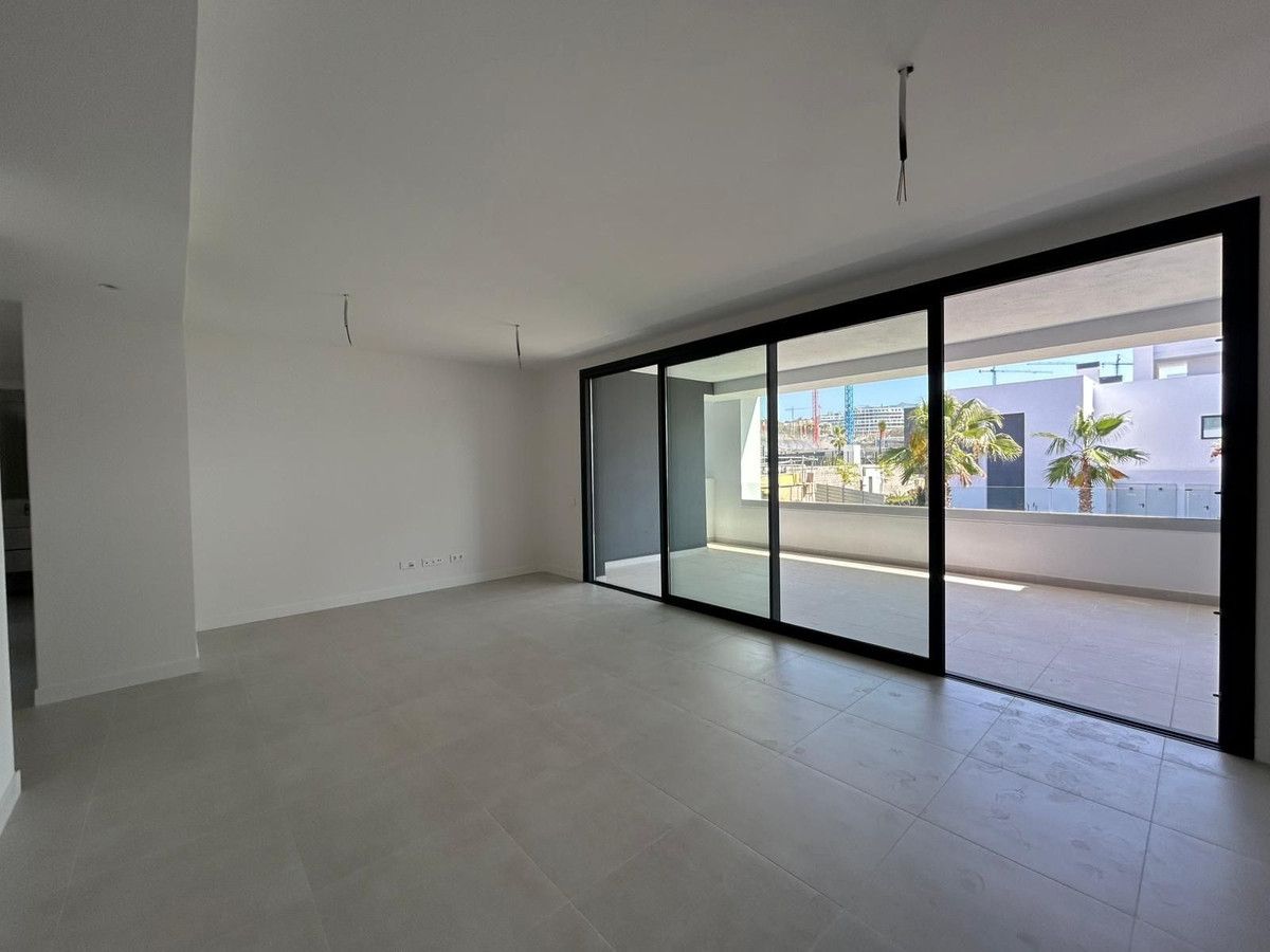 Apartamento de planta media en Selwo, Selwo, 7/12