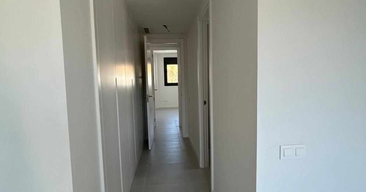 Apartamento de planta media en Selwo, Selwo, 8/12