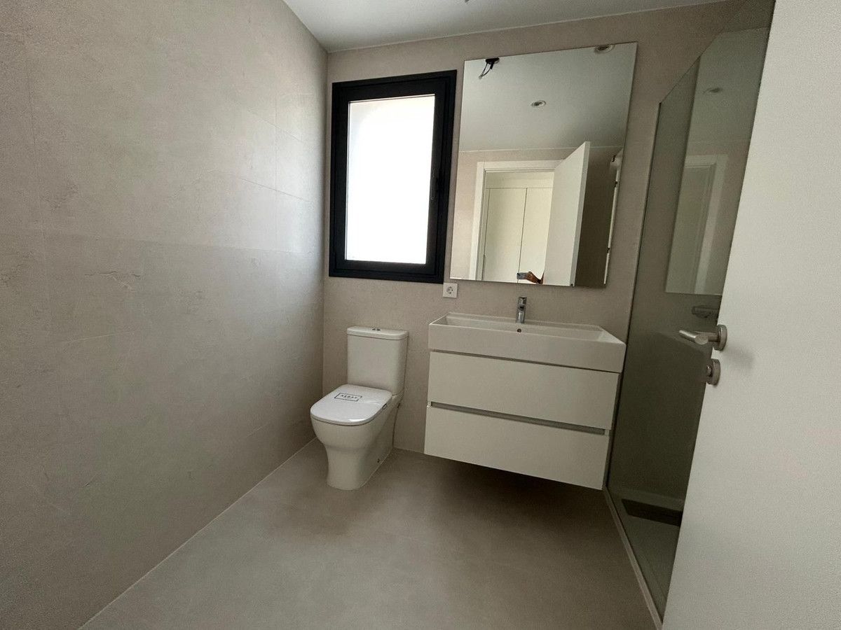 Apartamento de planta media en Selwo, Selwo, 10/12