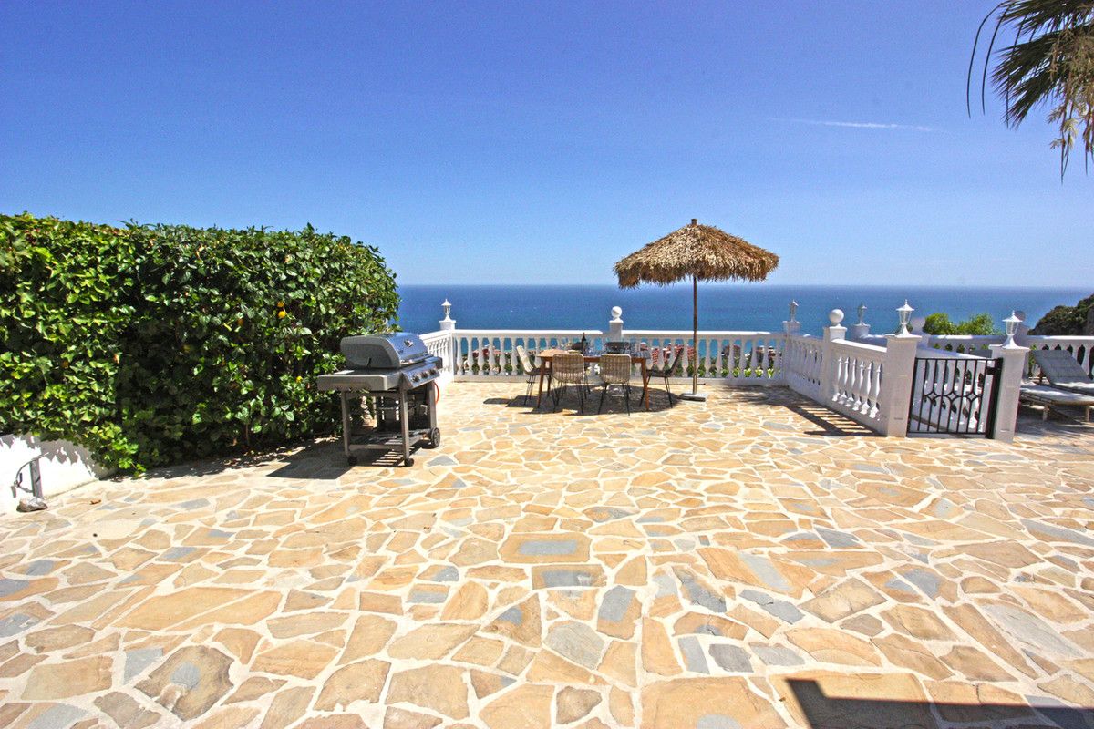Detached Villa in La Capellania, La Capellania, 10/12