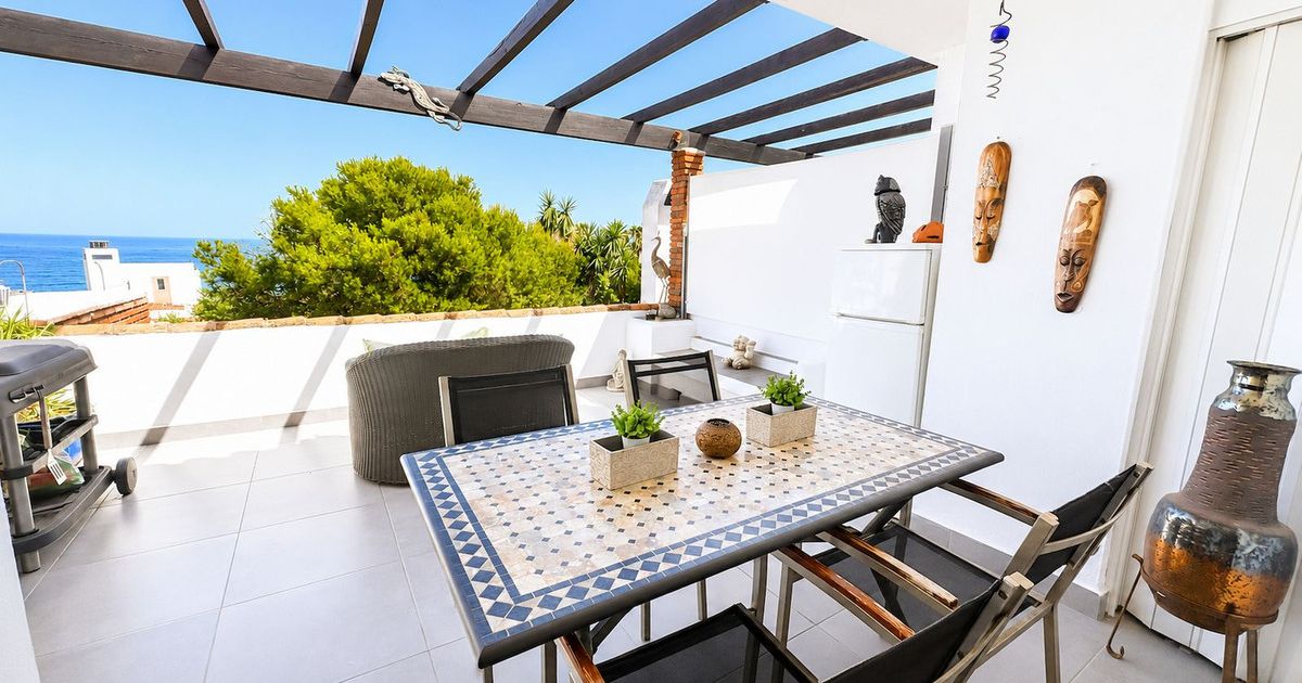 Apartamento en planta media en Estepona, Estepona, 8/12