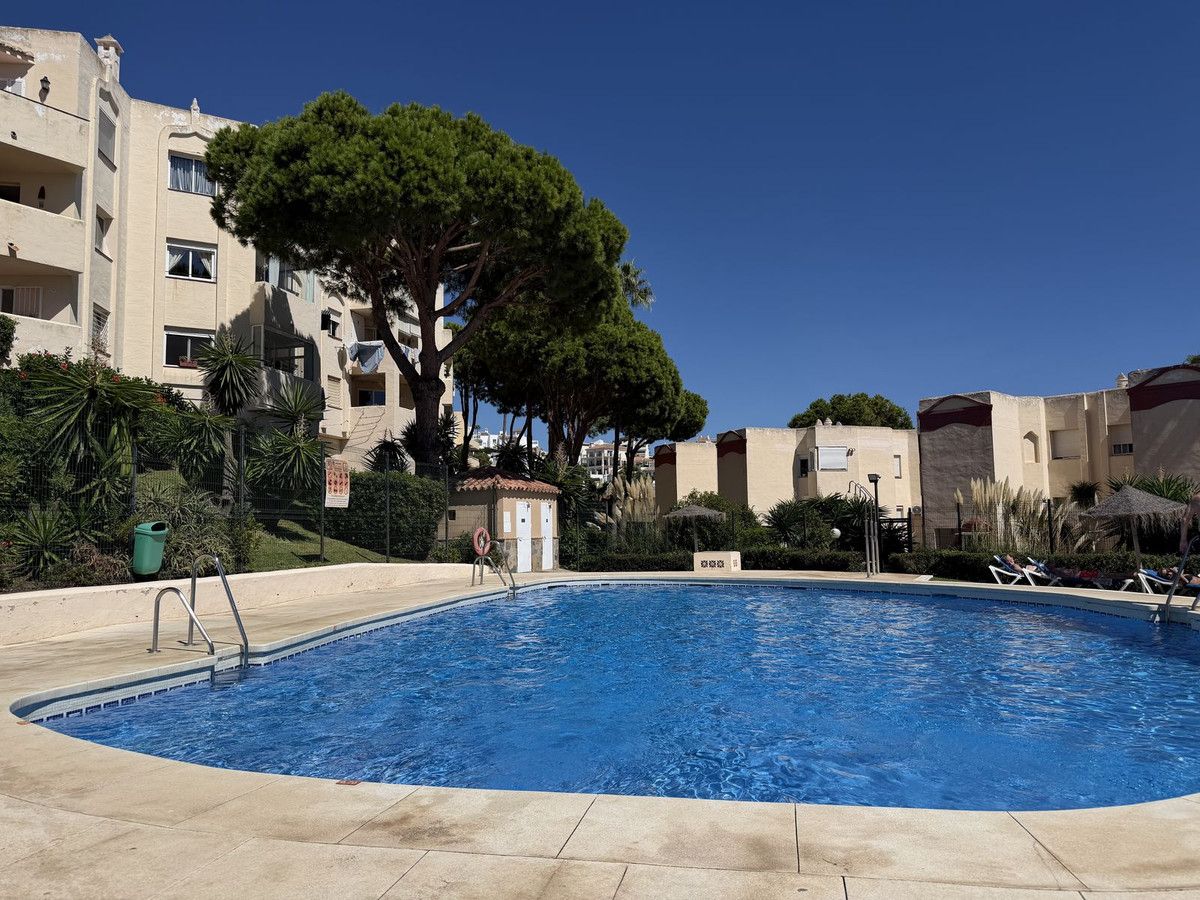 Top Floor Apartment in Riviera del Sol, Riviera del Sol, 1/12