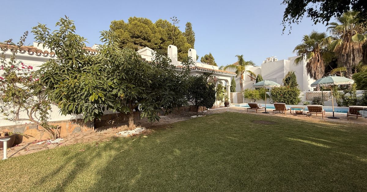 Villa in Estepona, El Paraiso Playa, Estepona, 2/12