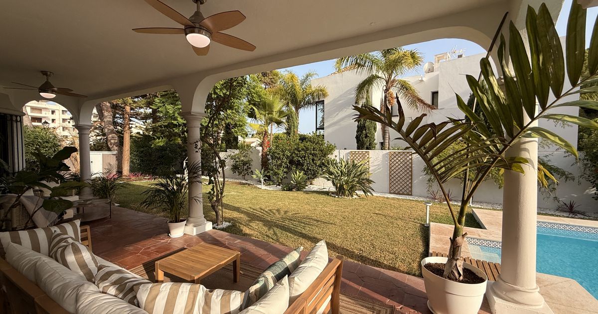 Villa in Estepona, El Paraiso Playa, Estepona, 4/12