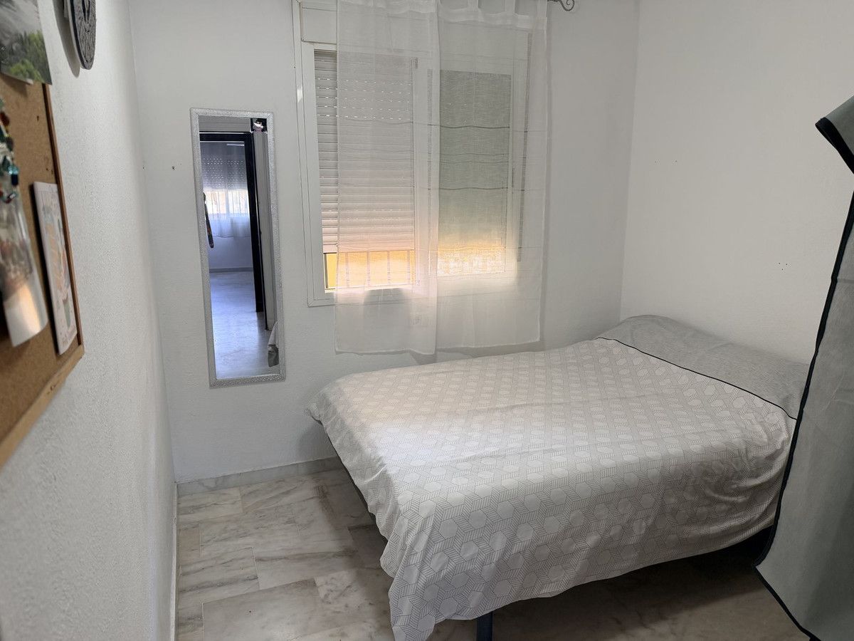 Middle Floor Apartment in Benalmadena, Benalmadena, 11/12