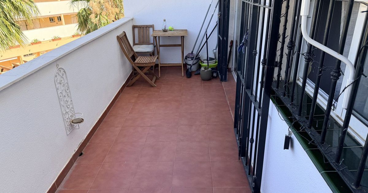 Middle Floor Apartment in Benalmadena, Benalmadena, 7/12