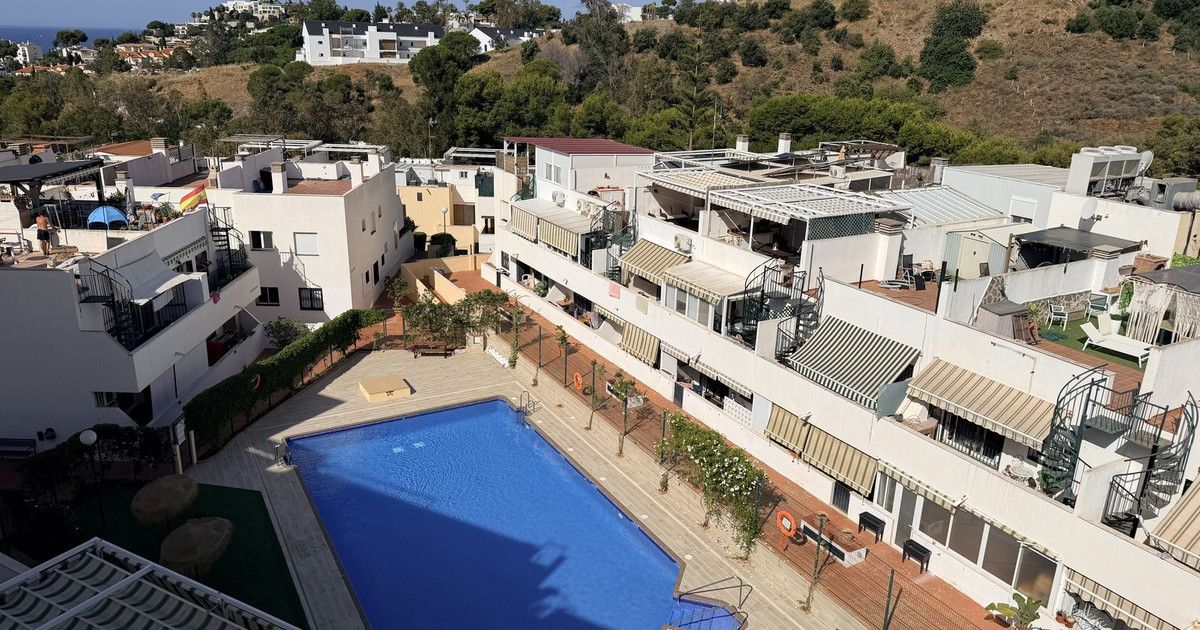 Middle Floor Apartment in Benalmadena, Benalmadena, 9/12