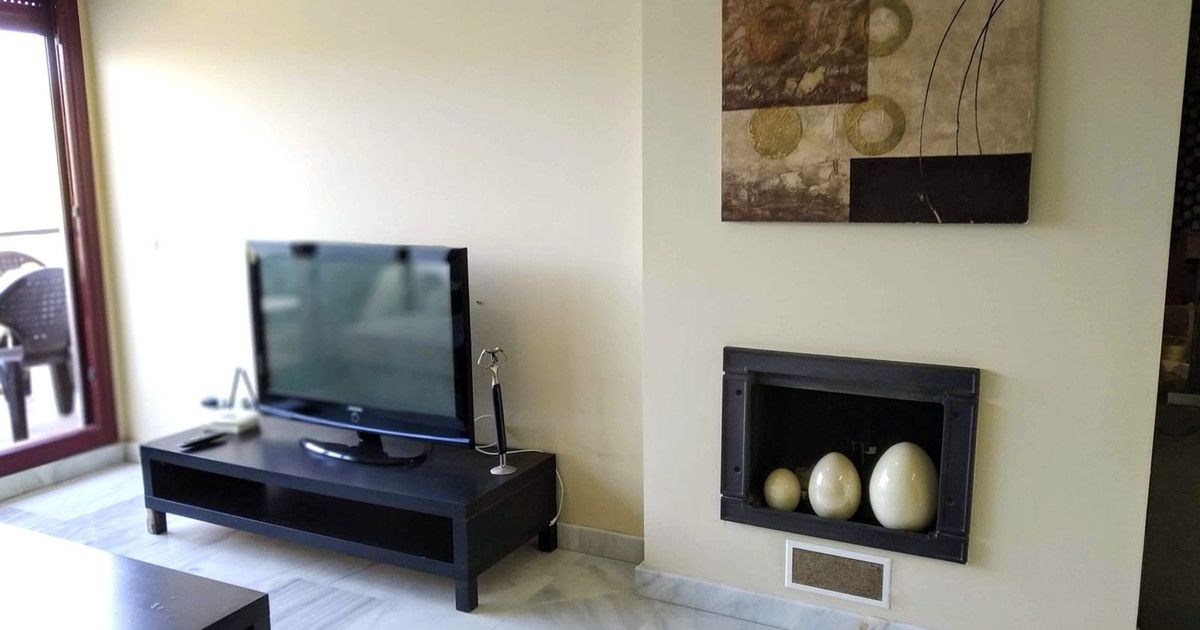 Middle Floor Apartment in Benahavís, Benahavís, 1/12