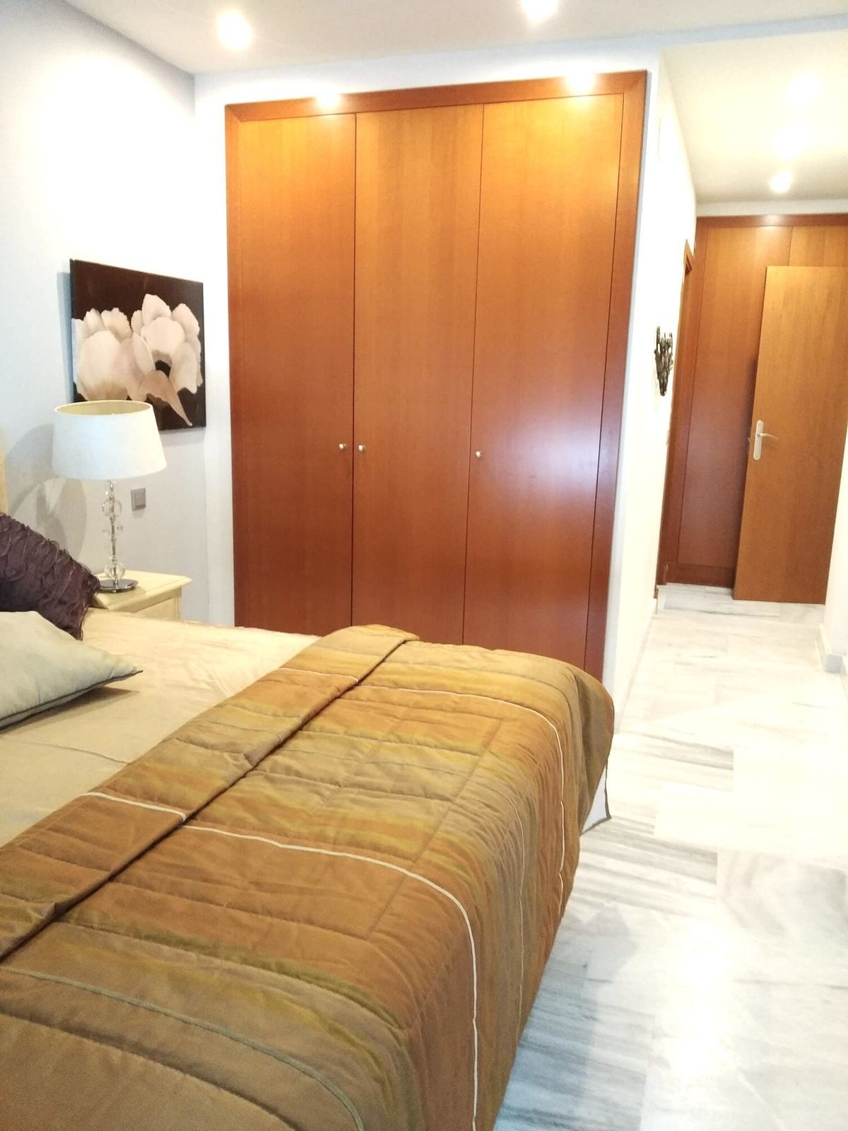 Middle Floor Apartment in Benahavís, Benahavís, 12/12
