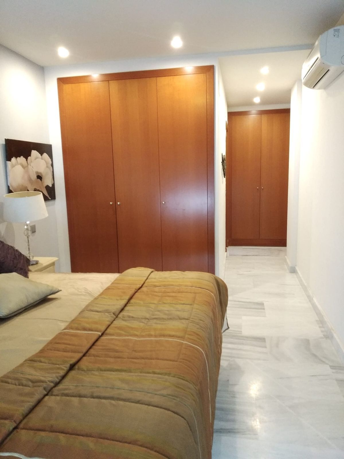 Middle Floor Apartment in Benahavís, Benahavís, 9/12