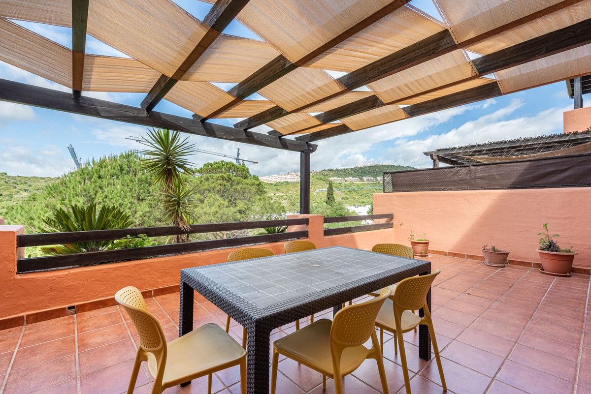 Lägenhet på mellanplan i Casares, Casares, 3/12