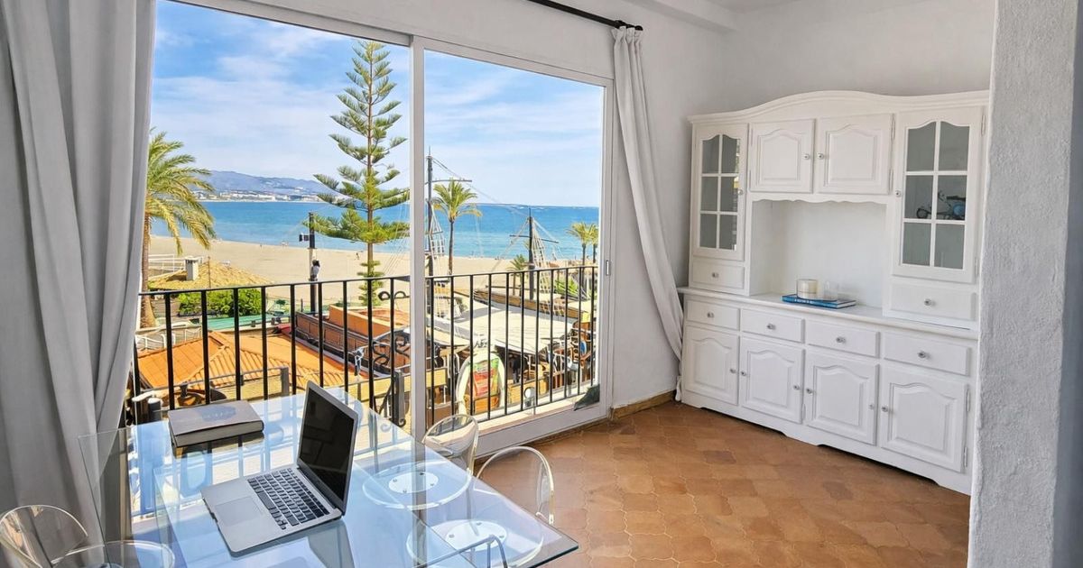 Apartamento de planta media en Puerto Banús, Puerto Banús, 1/12