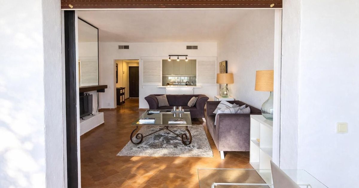 Apartamento de planta media en Puerto Banús, Puerto Banús, 5/12